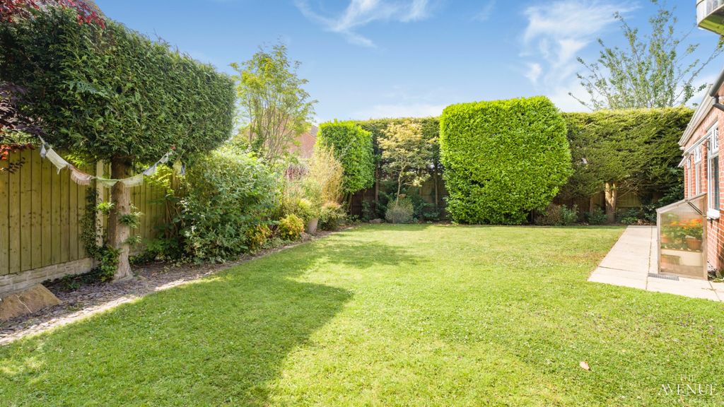 Property photo 3 of 45 4049604