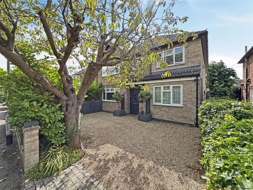 Property photo 1 of 20 Casterton Road, Stamford