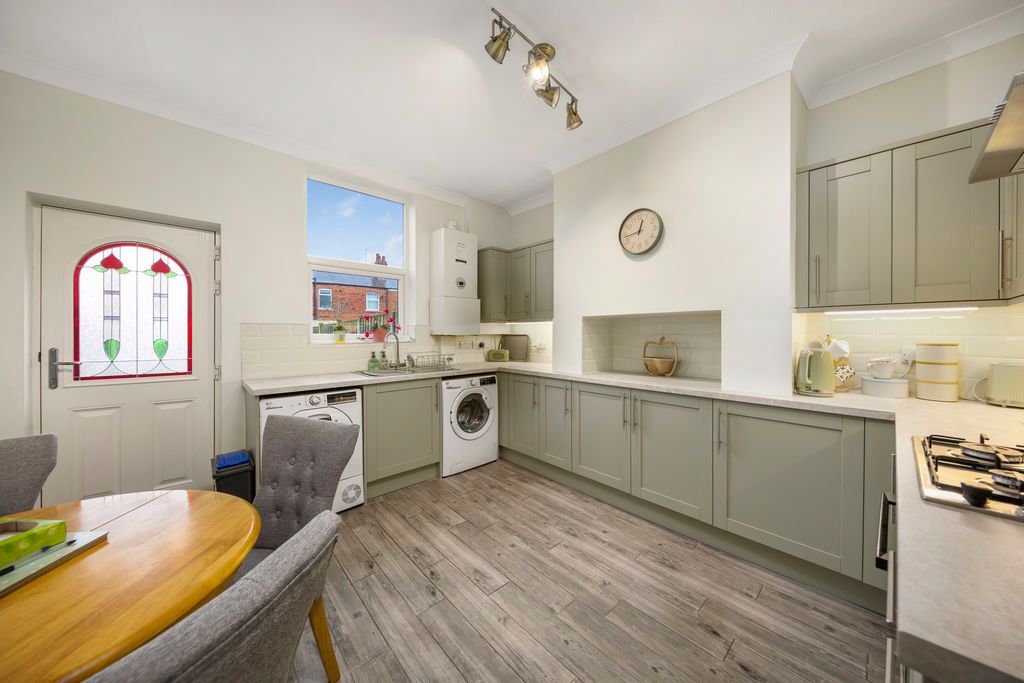 Property photo 1 of 15 Kitchen