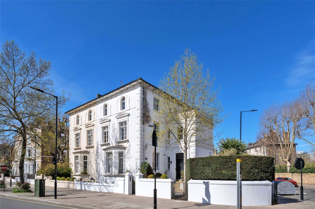 Property photo 1 of 19 Picture No. 05