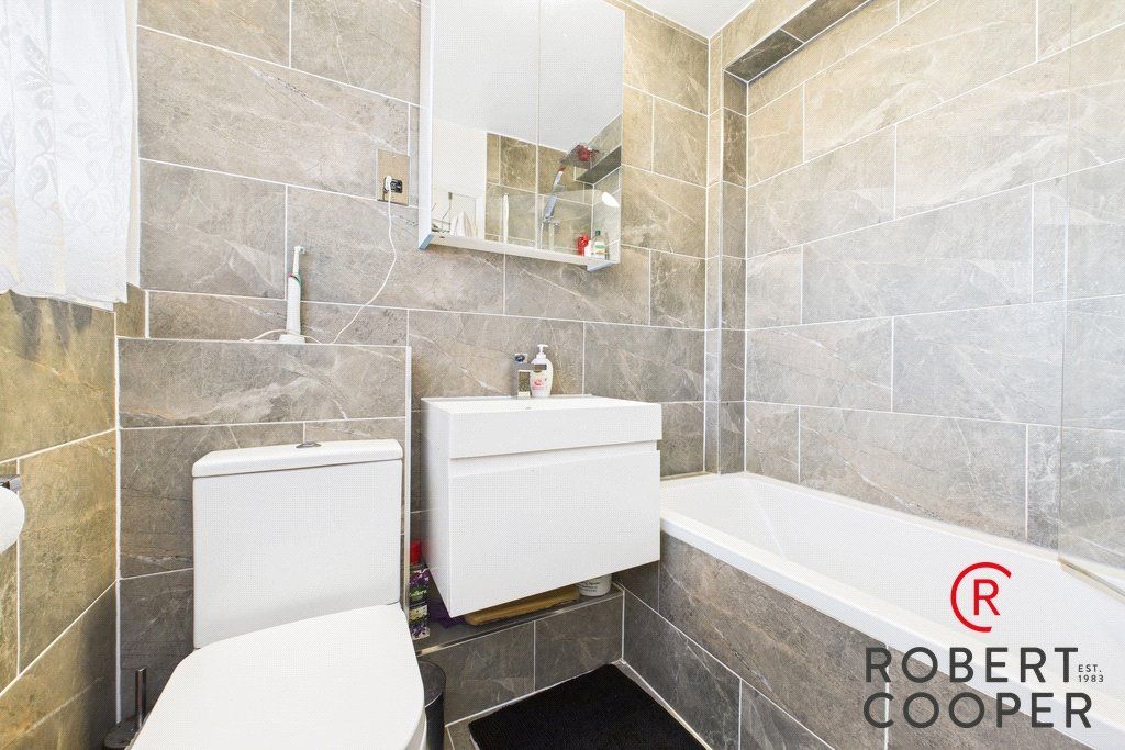 Property photo 3 of 8 Picture No. 05