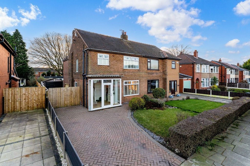 Property photo 1 of 33 4724523