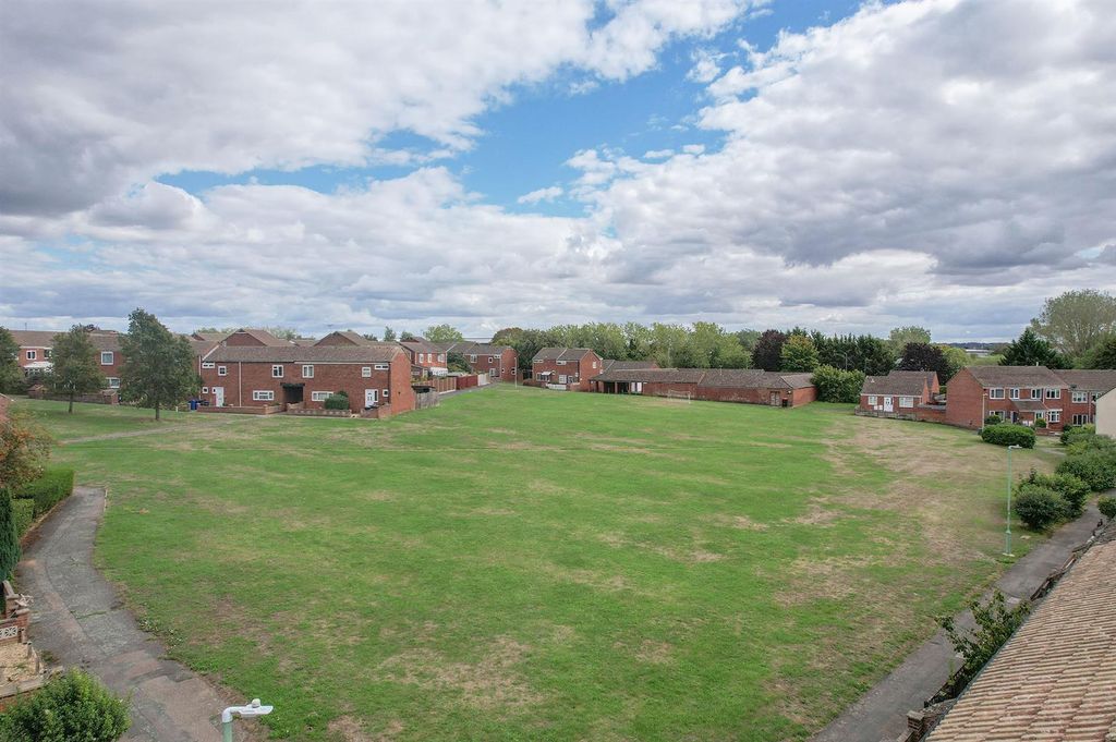 Property photo 2 of 10 Photo_1080360974_Dji_14_Jpg_7167828_0_202699142710
