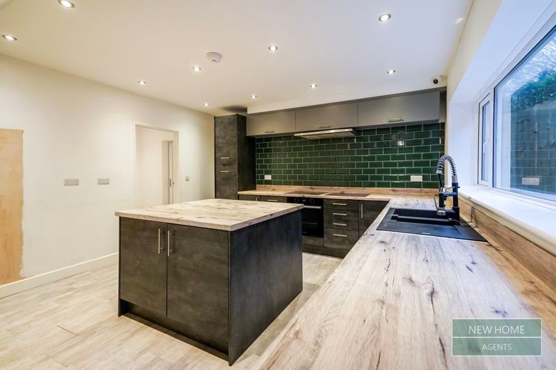 Property photo 3 of 16 Photo 22