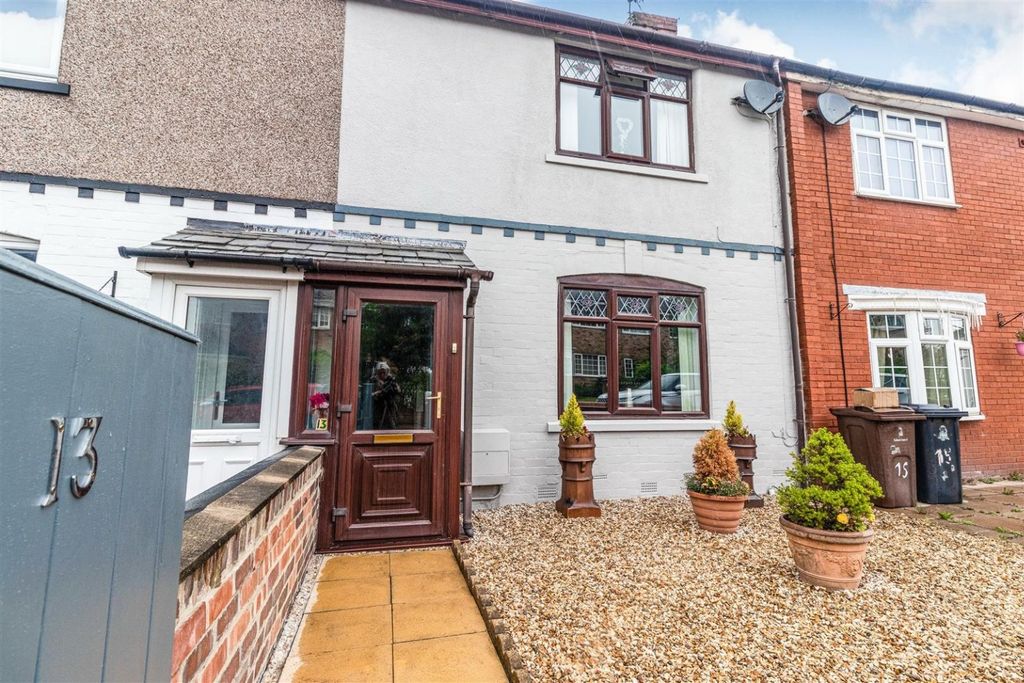 Property photo 2 of 20 5177341