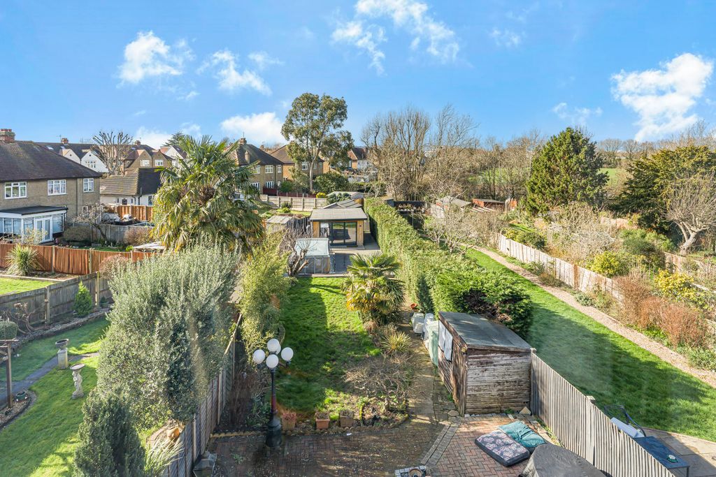 Property photo 3 of 20