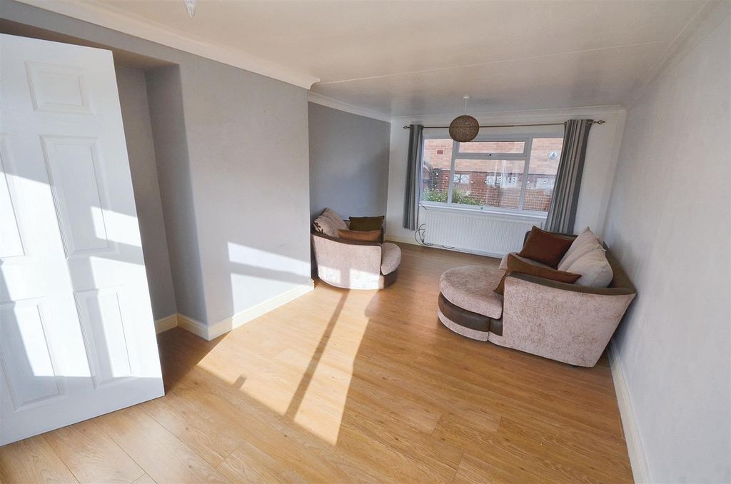 Property photo 3 of 13 Living Room