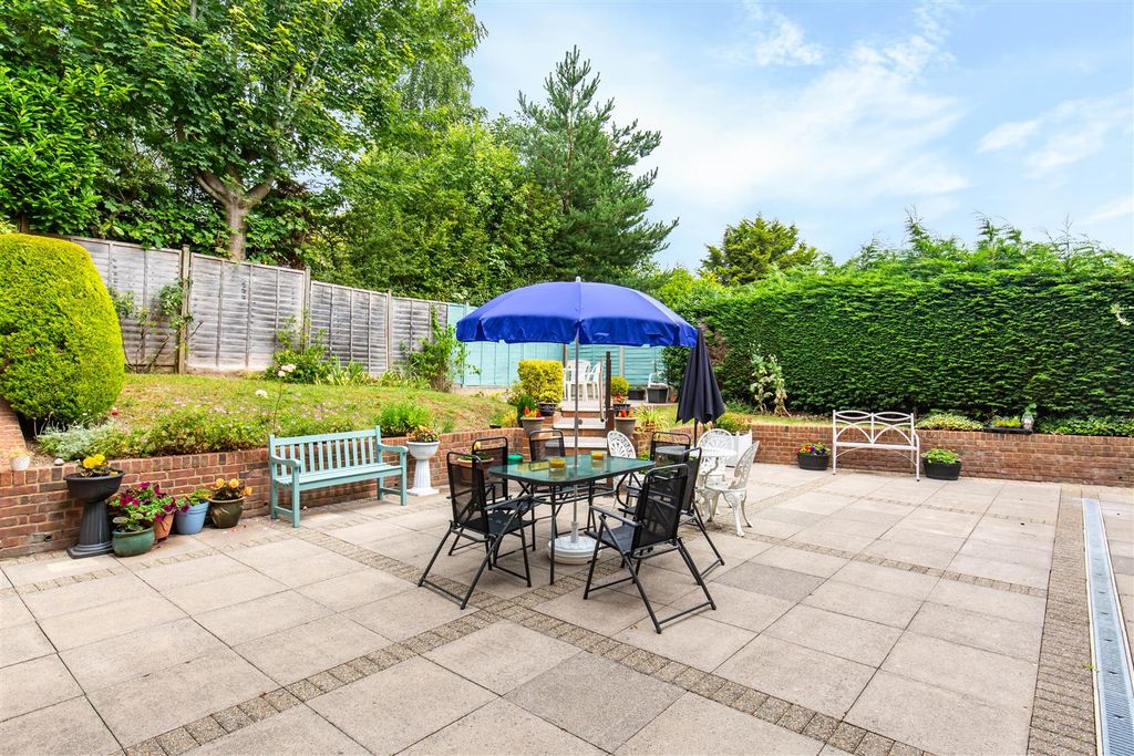 Property photo 2 of 19 Patio 7.Jpg