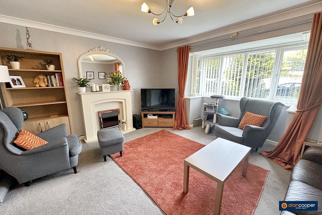 Property photo 2 of 19 4129644