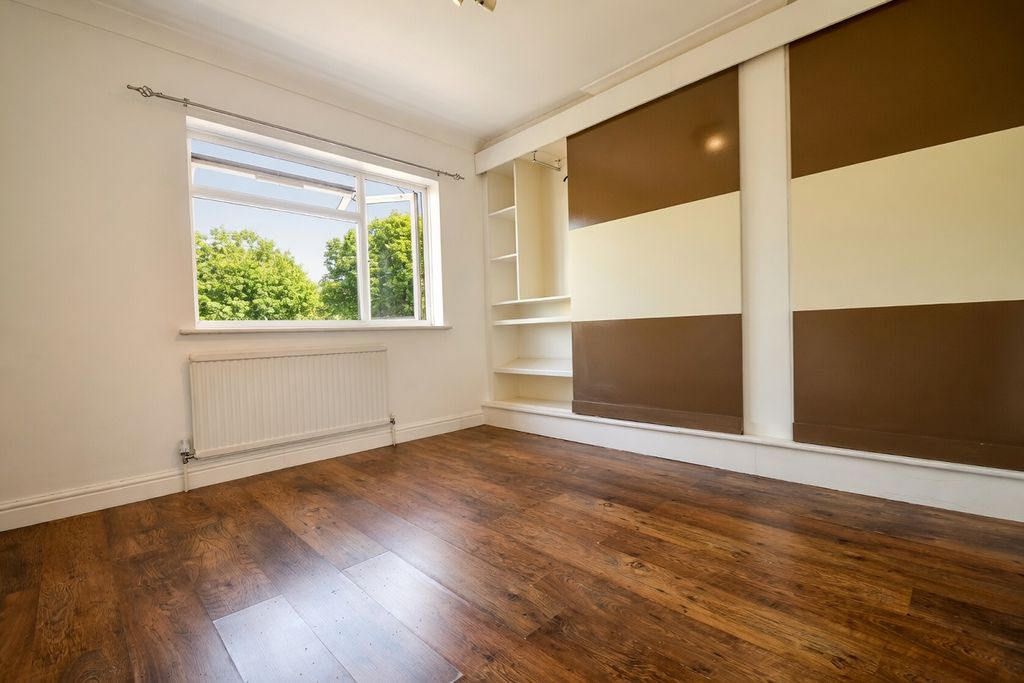 Property photo 3 of 11 Iulsp