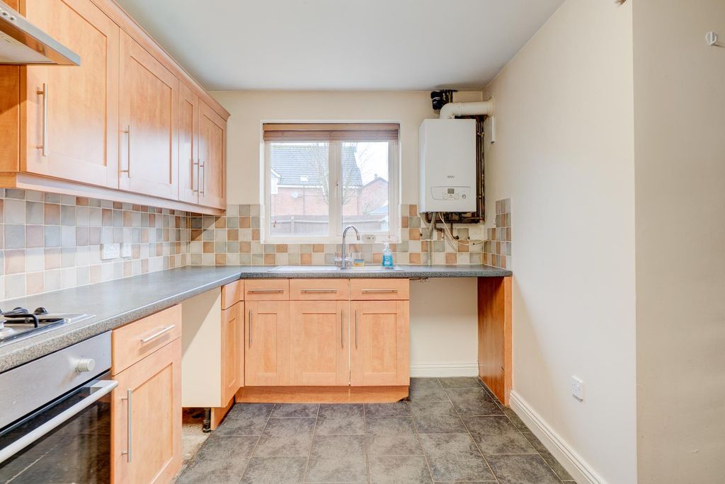 Property photo 3 of 16 Batched  (12).Jpg