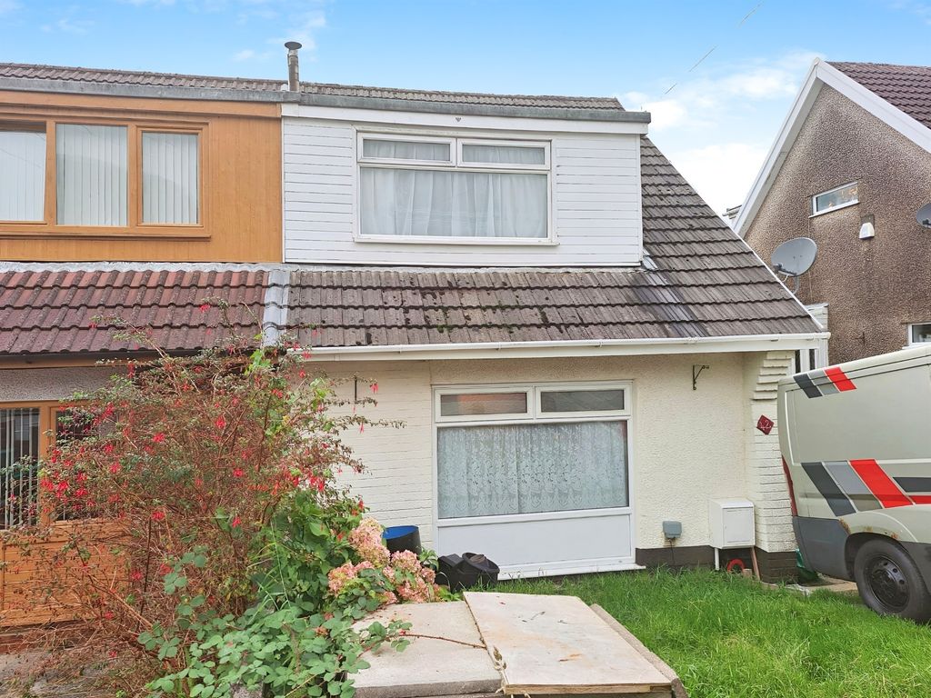 Property photo 2 of 15