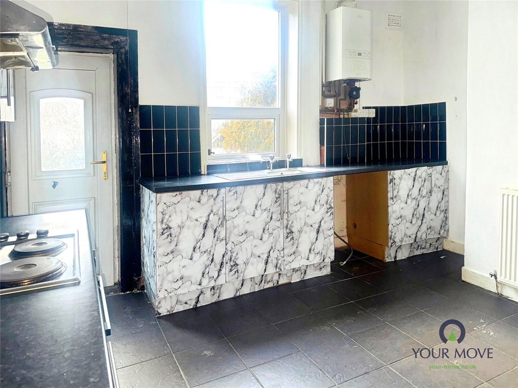 Property photo 3 of 11 Picture No. 18