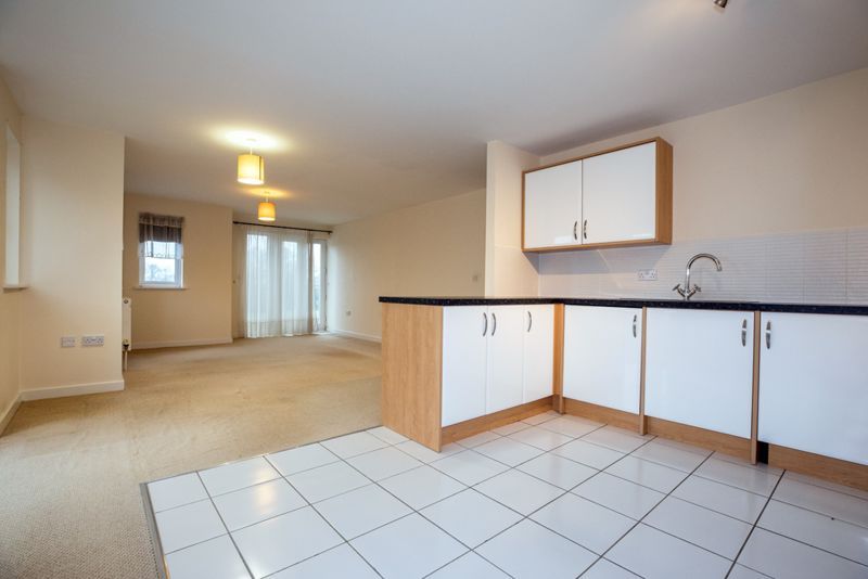 Property photo 3 of 10 Photo 3