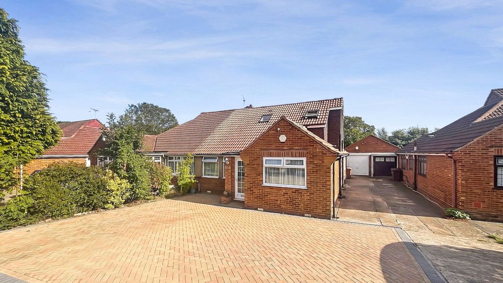 Property photo 1 of 17 Picture No. 19