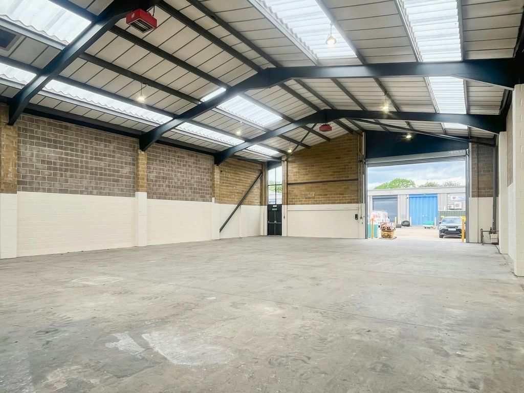 Property photo 3 of 8 3.Jpg