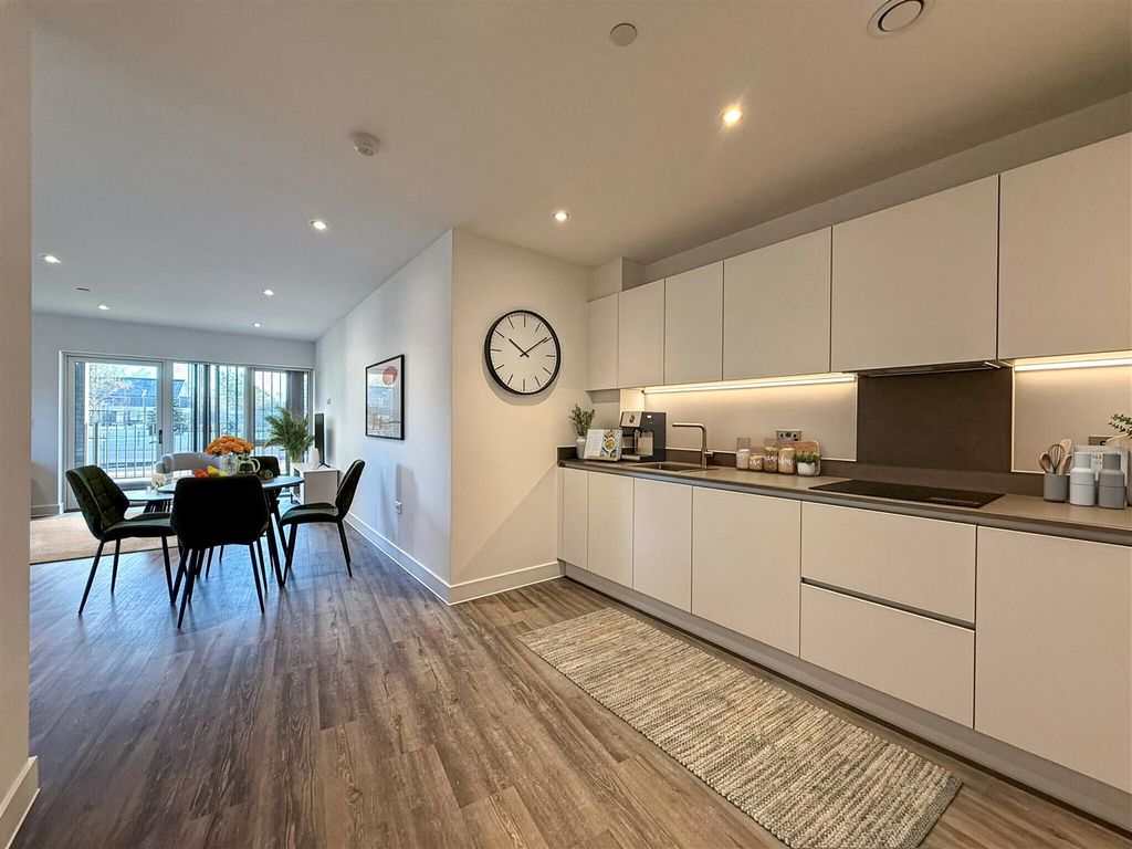 Property photo 2 of 17 Kitchen.Jpg