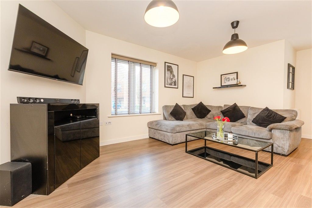 Property photo 1 of 9 Lounge/Kitchen/Diner