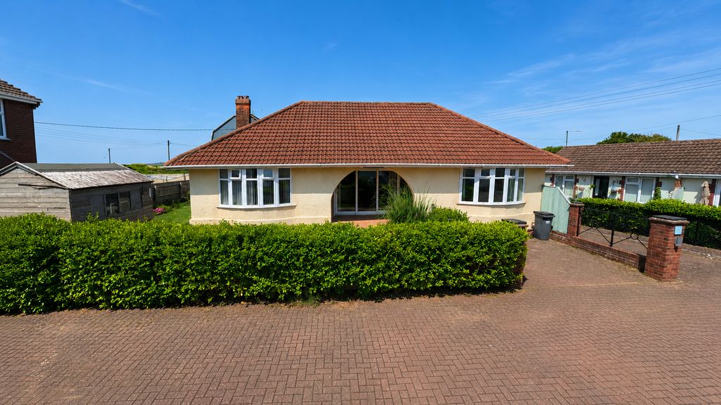 Property photo 1 of 17 Front