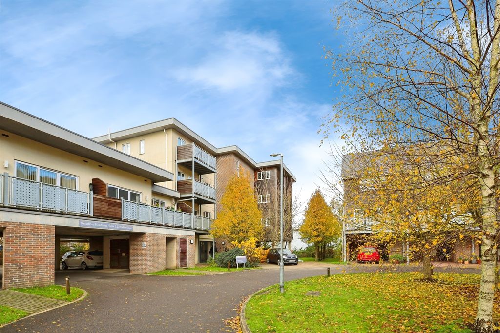 Property photo 1 of 12