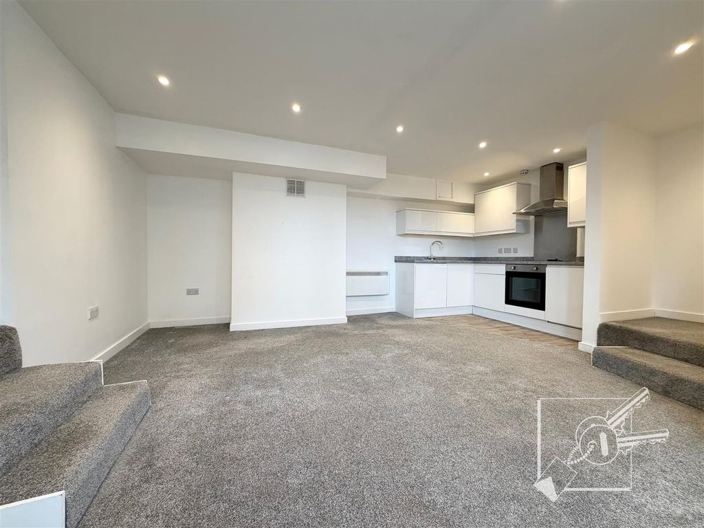 Property photo 2 of 11 Lounge/ Diner