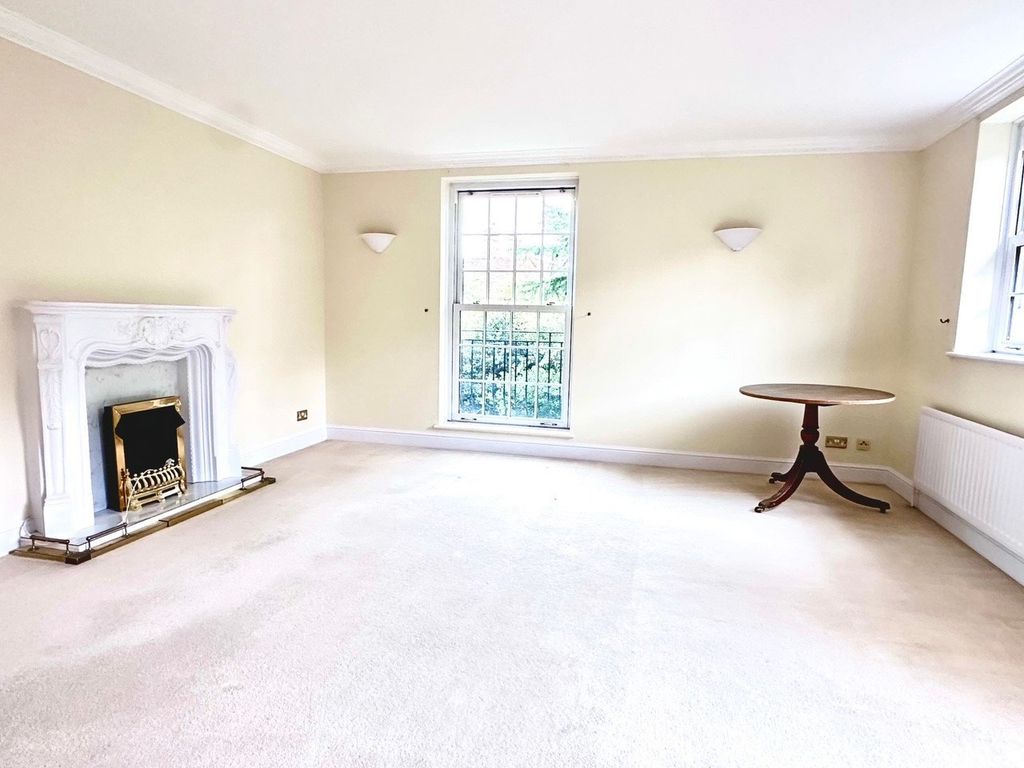 Property photo 2 of 12 Picture No. 15
