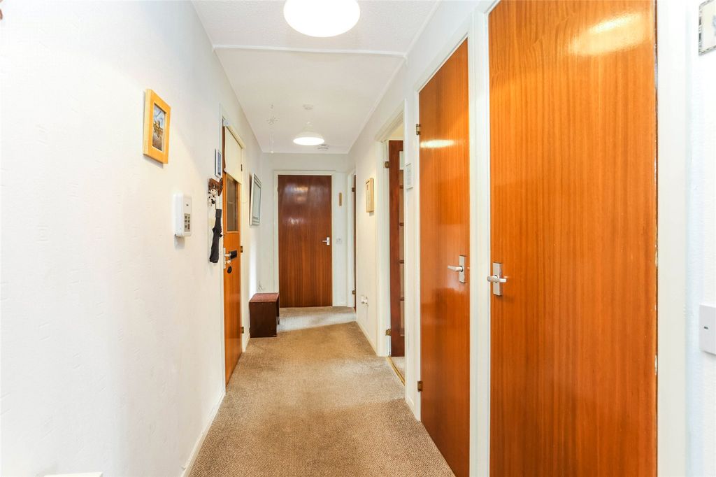 Property photo 2 of 13 Picture No. 03