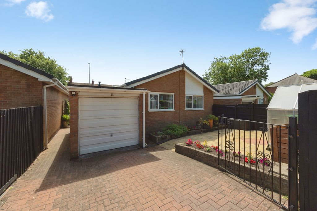 Property photo 2 of 15