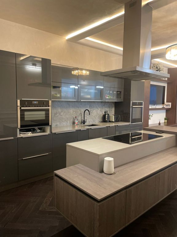 Property photo 3 of 12 Gallery