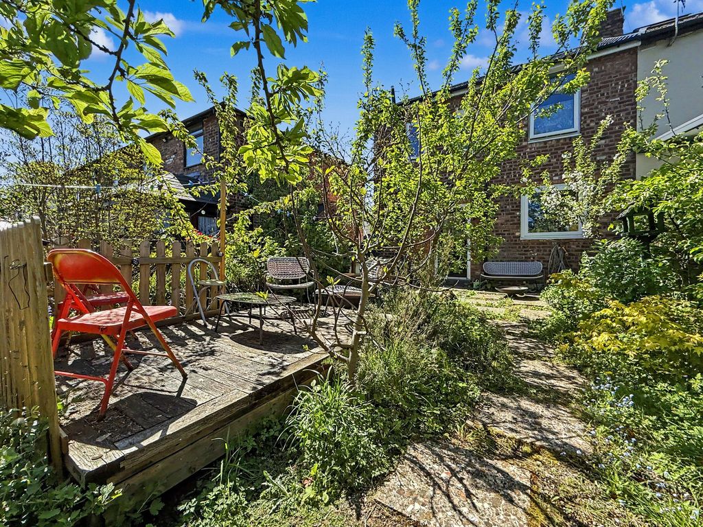 Property photo 2 of 26