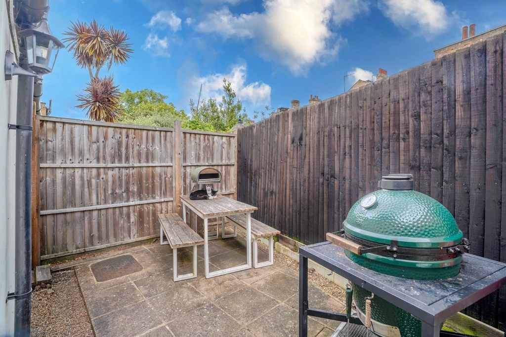 Property photo 3 of 12 Dsc03730-Hdr.Jpg