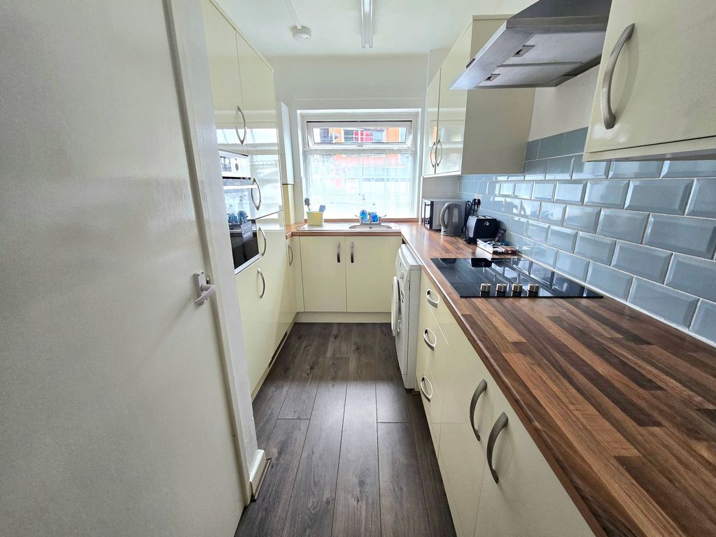 Property photo 2 of 26 Kitchen