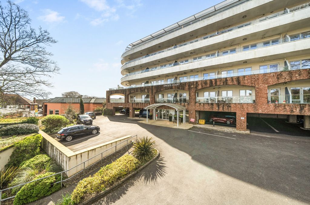 Additional image 17 of 1 bed flat for saleManor Crescent, Paignton, Devon TQ3
