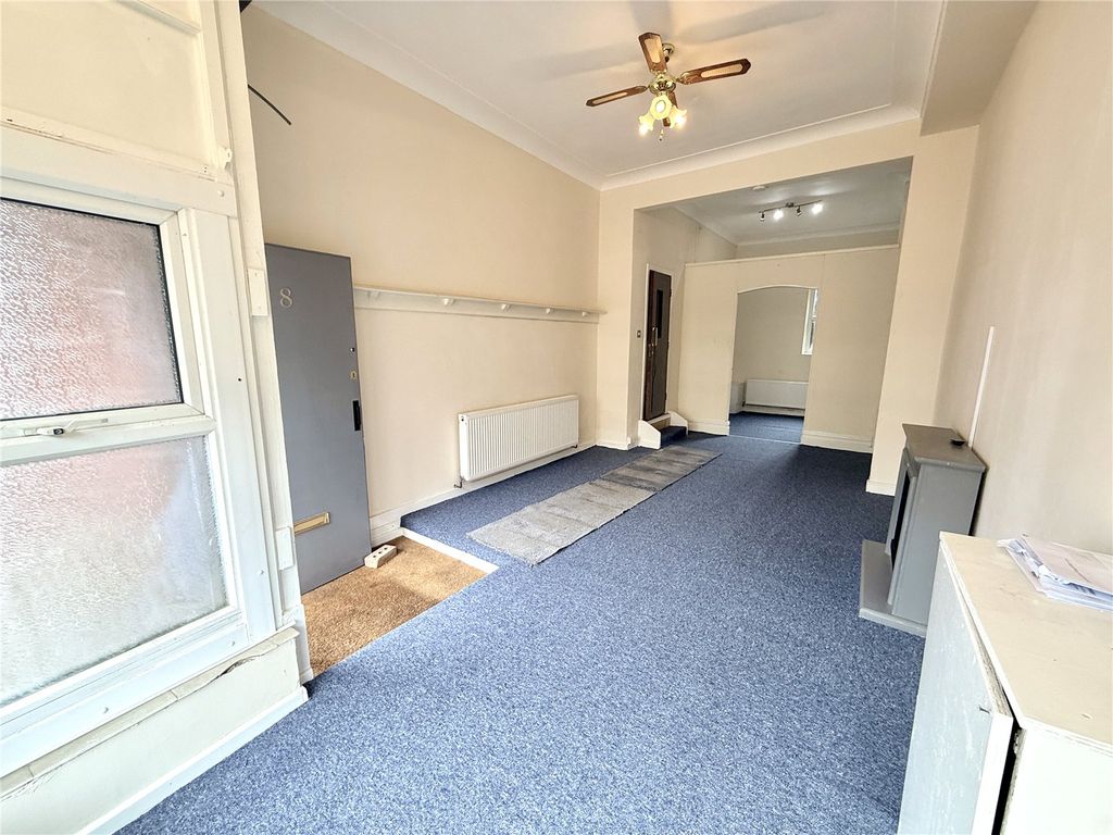 Property photo 2 of 19 Picture No. 20