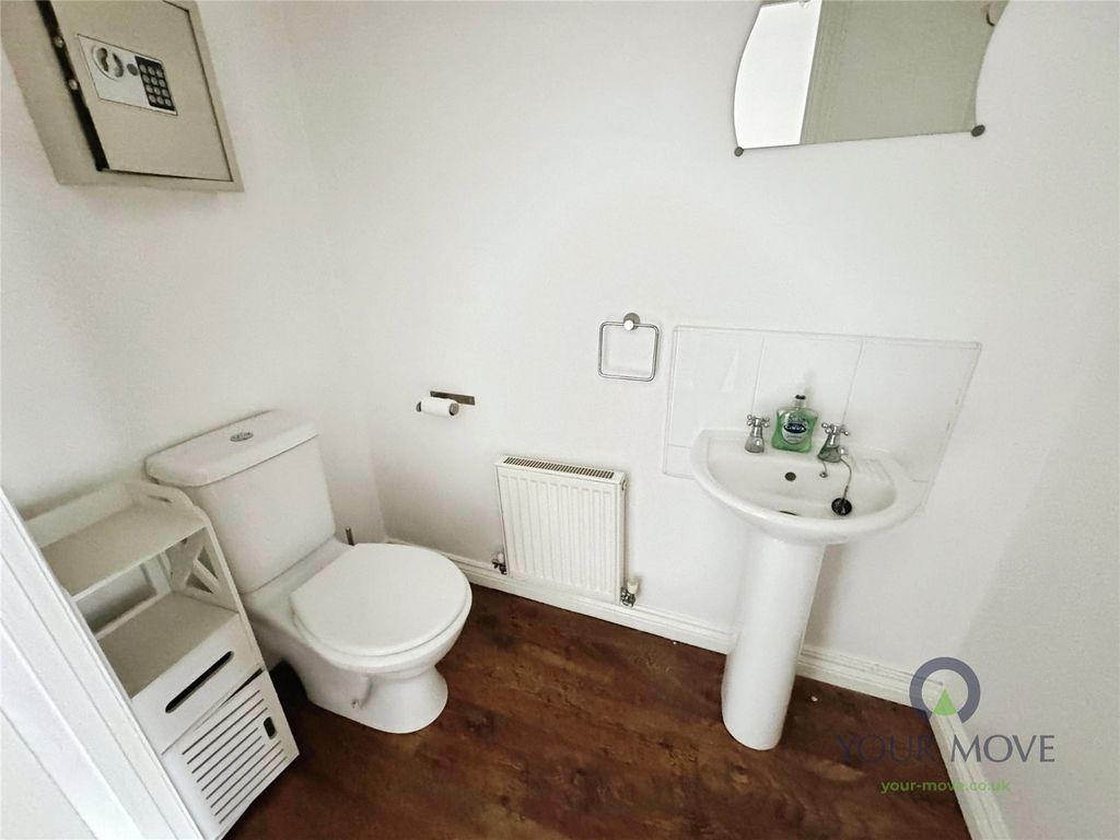 Property photo 2 of 15 Groundfloor Wc