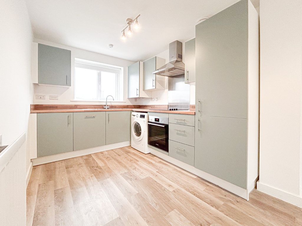 Property photo 2 of 29 Kitchen/Living Room