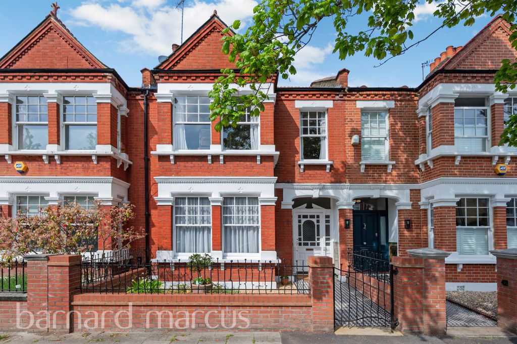 Property photo 1 of 12