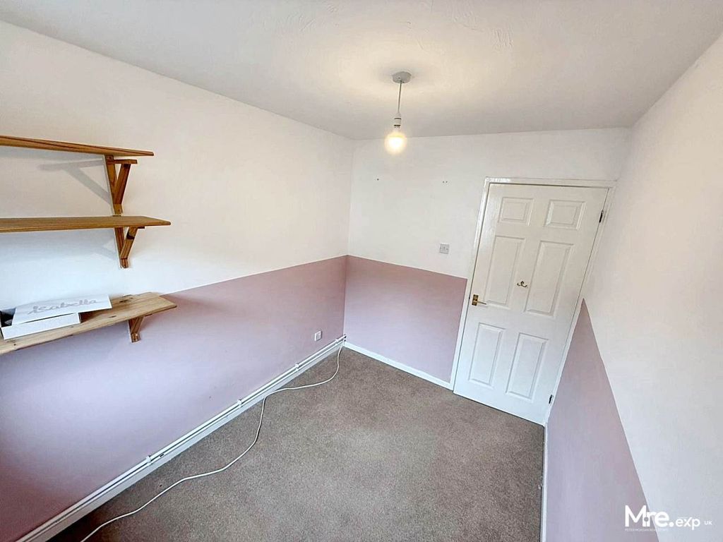 Property photo 2 of 7 5Bb8d91c-Ebff-40d4-B950-81c6Fcdacf55