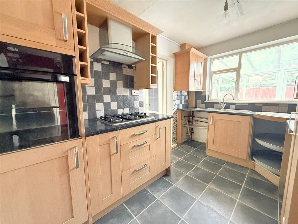 Property photo 2 of 22 Img_2572.Jpg