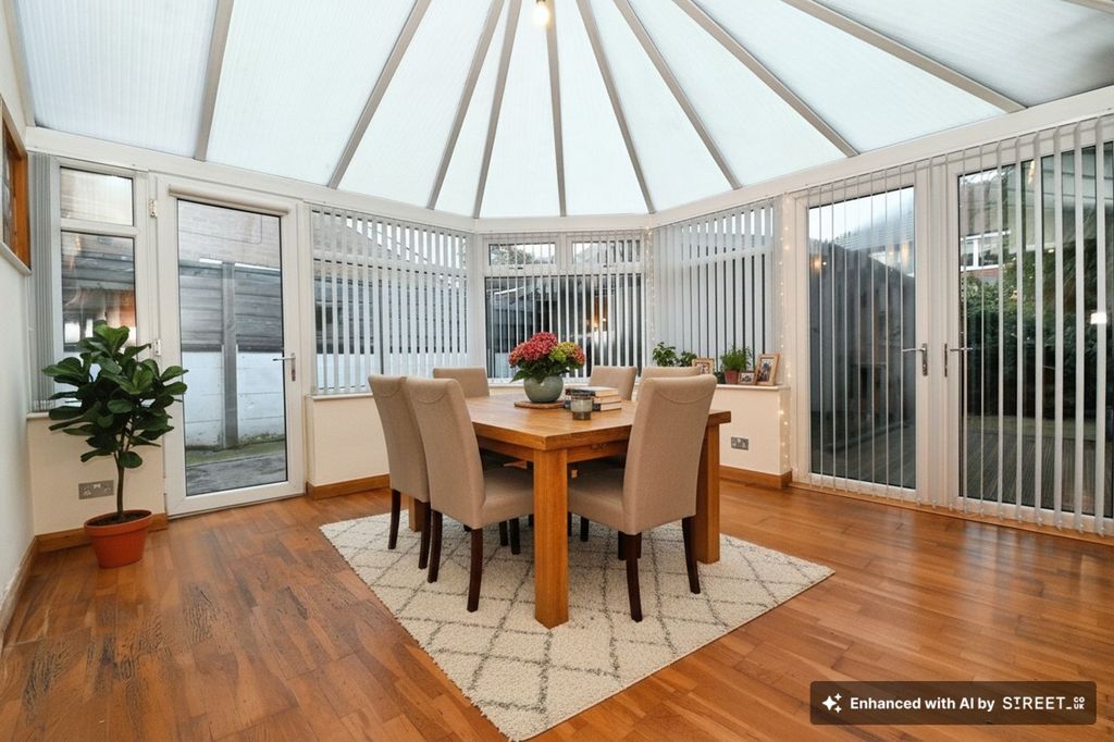 Property photo 2 of 26