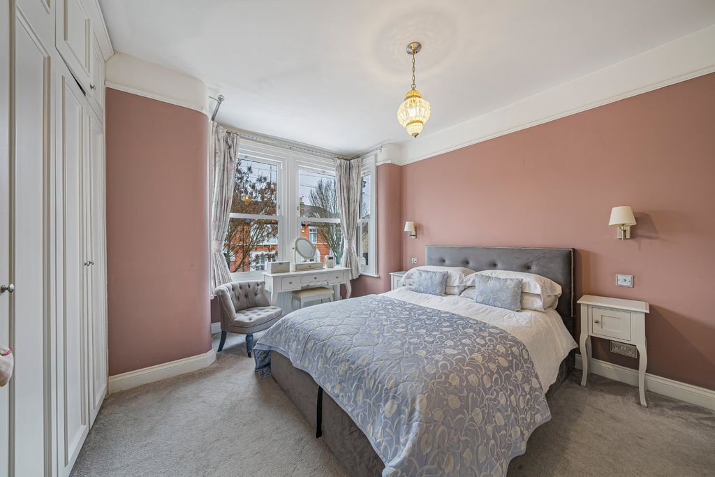 Property photo 3 of 53 Picture No. 16