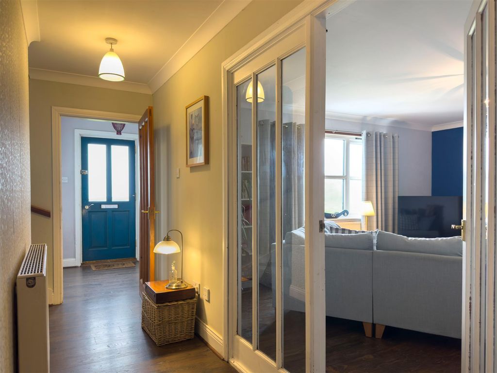 Property photo 3 of 19 Photo 2