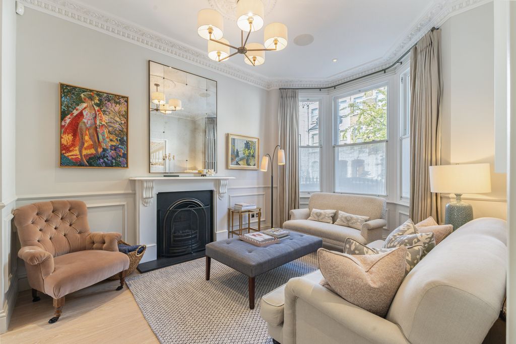 Property photo 3 of 18 Reception Room 1