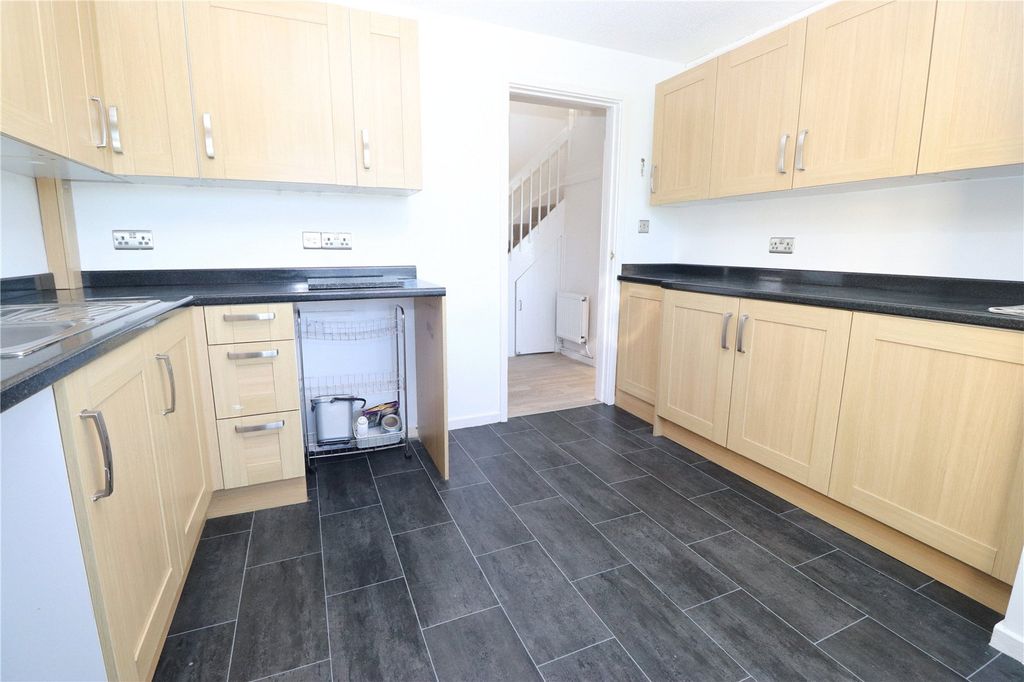 Property photo 3 of 10 Picture No. 12