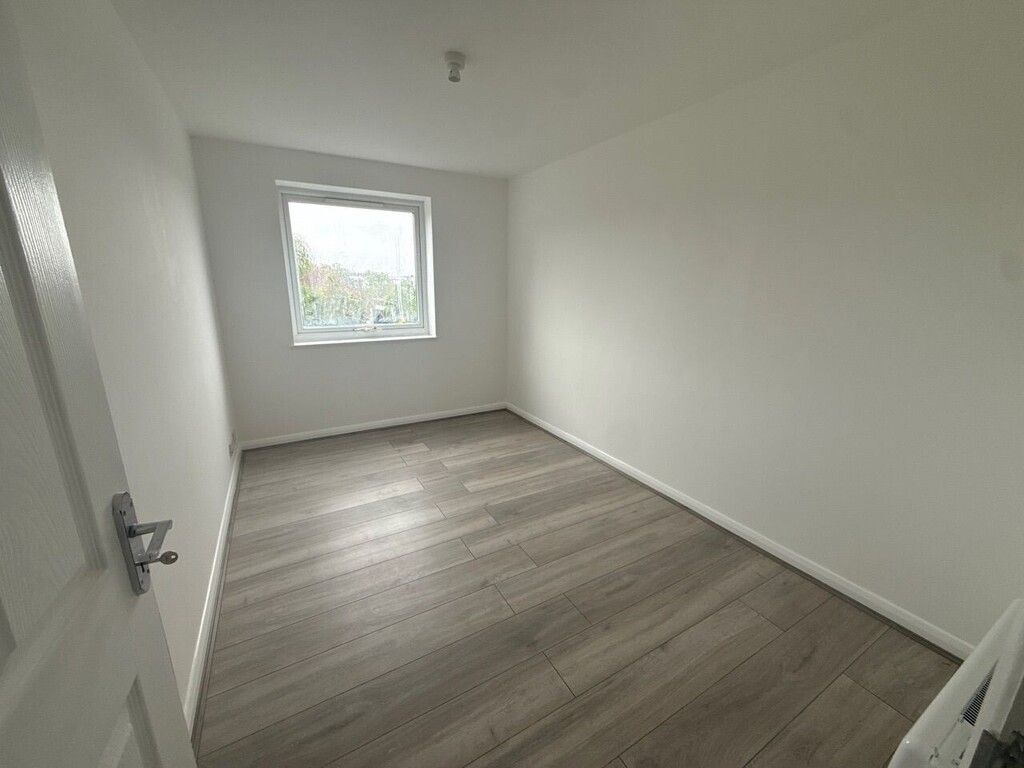Property photo 3 of 7 Bedroom 1.Jpg