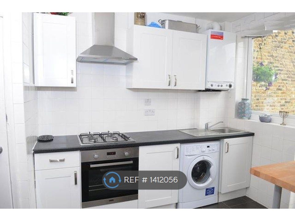 Property photo 1 of 6 Kitchen