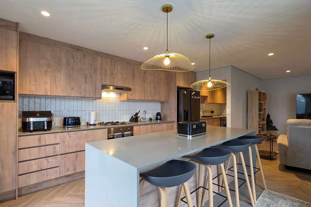 Property photo 2 of 41 1TV1737752