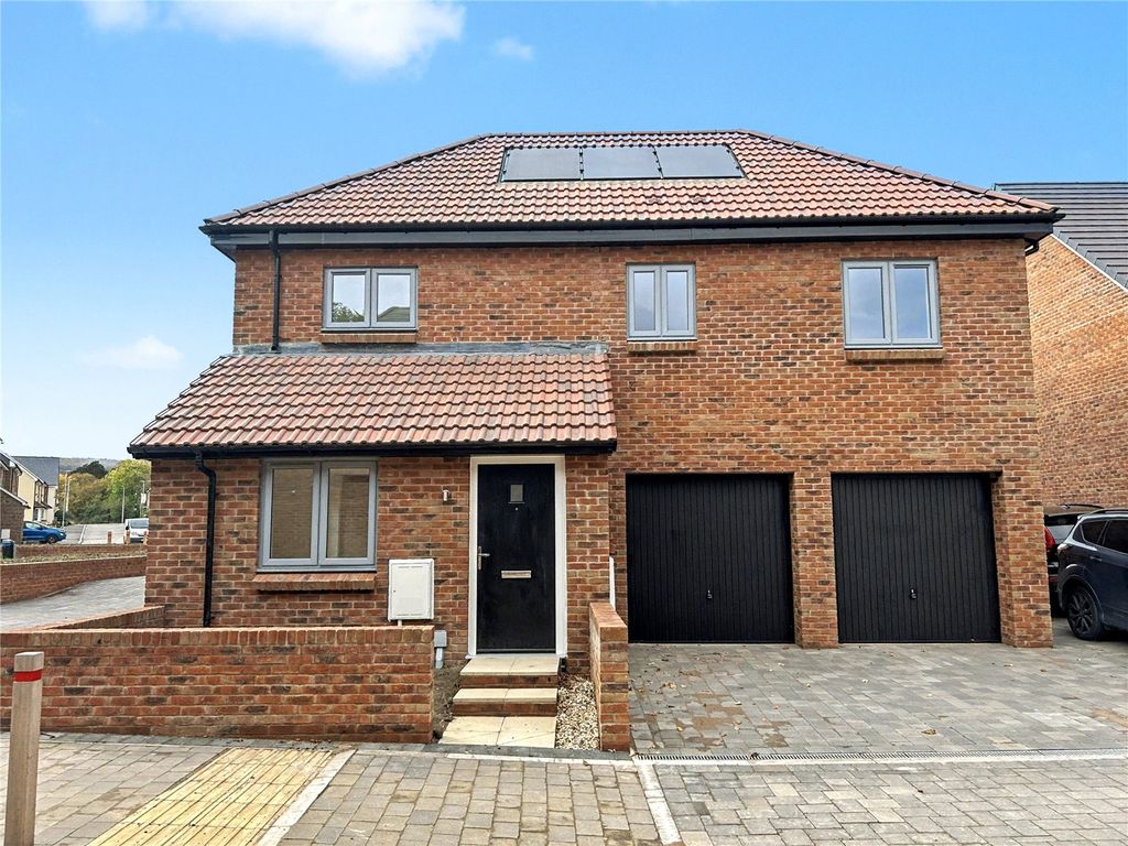 Property photo 3 of 13 Picture No. 21