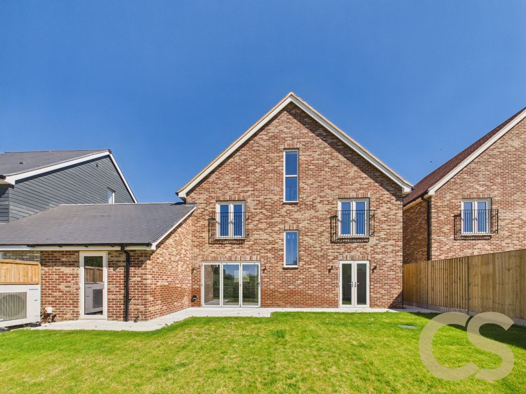Property photo 2 of 21 5243612