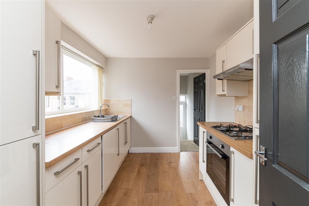 Property photo 3 of 12 Edit-9028.Jpg